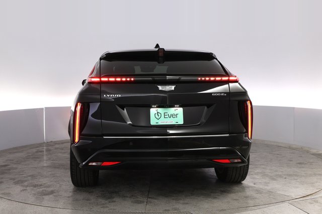 2024 Cadillac Lyriq — photo 12 of 21