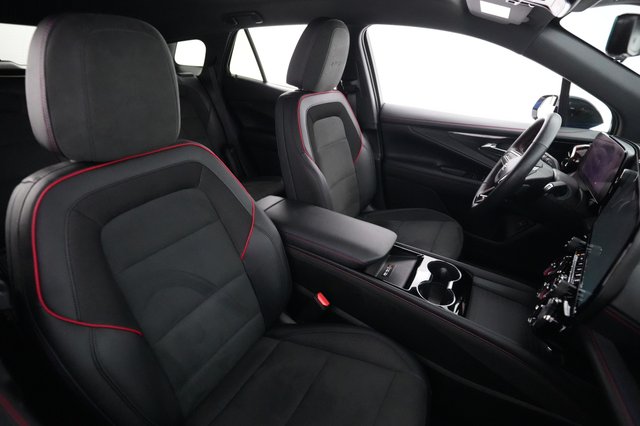 2024 Chevrolet Blazer EV — photo 18 of 20