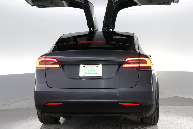 2020 Tesla Model X — photo 8 of 19