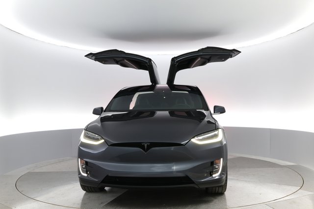 2020 Tesla Model X — photo 5 of 19