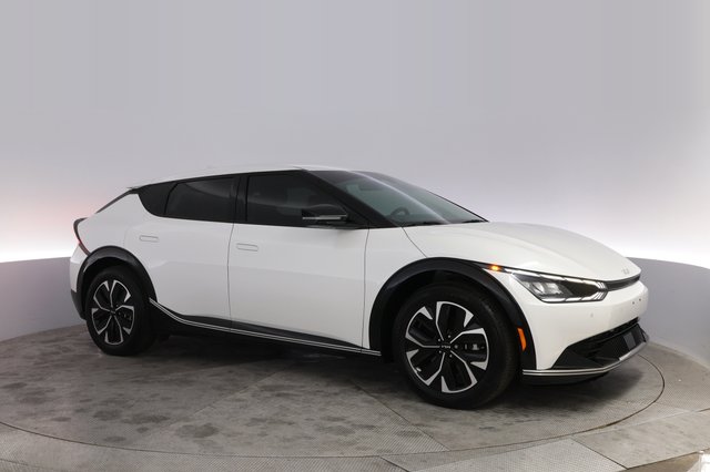2024 Kia EV6 — photo 11 of 22