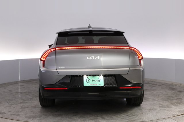 2024 Kia EV6 — photo 12 of 21