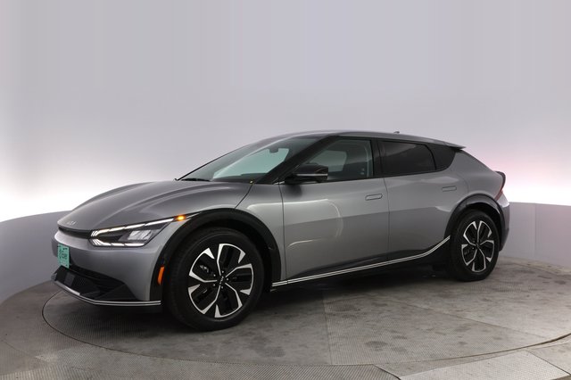 2024 Kia EV6 — photo 14 of 21