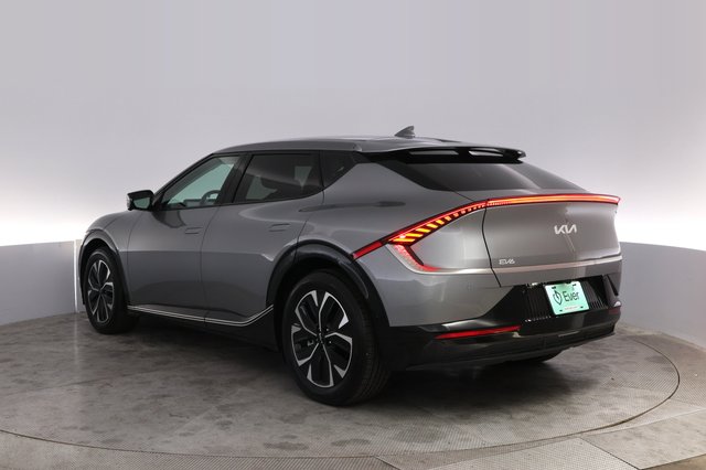 2024 Kia EV6 — photo 13 of 21