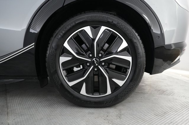 2024 Kia EV6 — photo 7 of 21