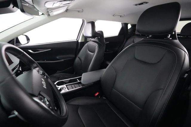 2024 Kia EV6 — photo 3 of 21