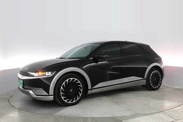 2023 Hyundai IONIQ 5 — photo 13 of 31
