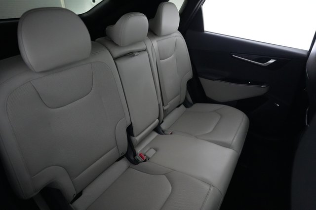 2023 Kia EV6 — photo 4 of 21