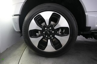 2023 Ford F-150 Lightning — photo 9 of 17