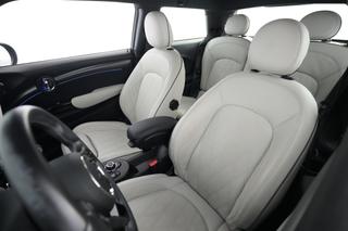 2023 MINI Cooper SE — photo 3 of 21