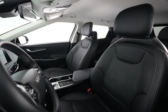 2024 Kia EV6 — photo 3 of 21