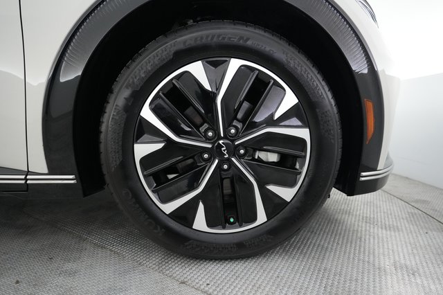 2024 Kia EV6 — photo 16 of 21