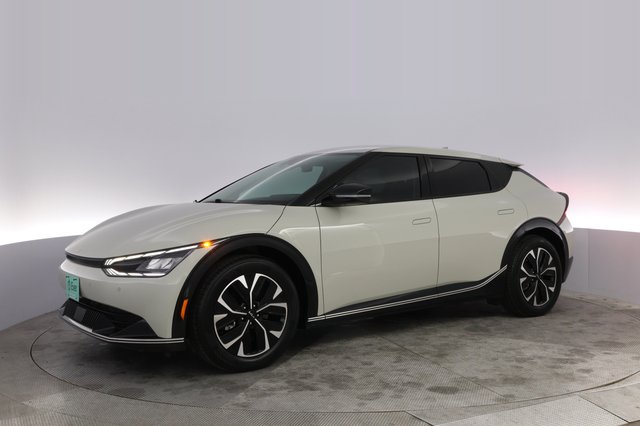 2024 Kia EV6 — photo 14 of 21