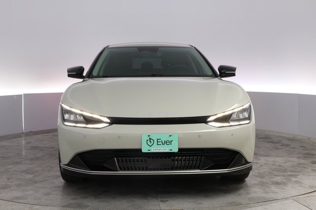 2024 Kia EV6 — photo 9 of 21