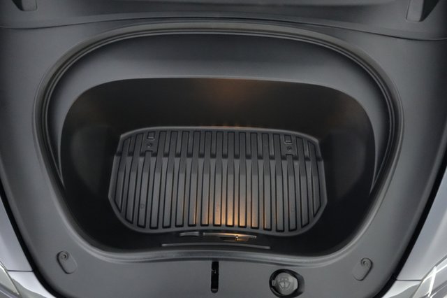 2025 Tesla Model 3 — photo 19 of 20
