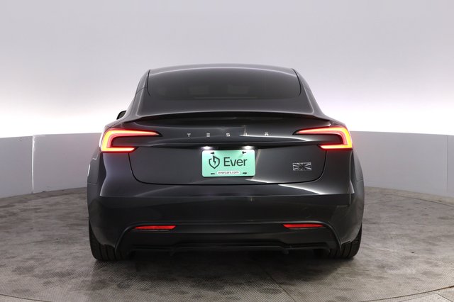2025 Tesla Model 3 — photo 12 of 20