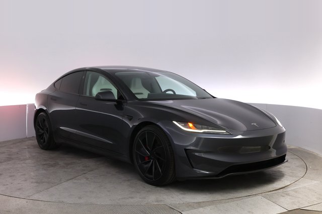 2025 Tesla Model 3 — photo 10 of 20