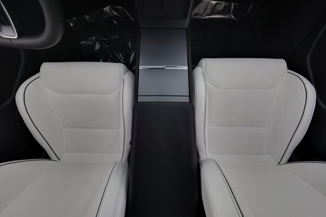 2025 Tesla Model 3 — photo 18 of 20