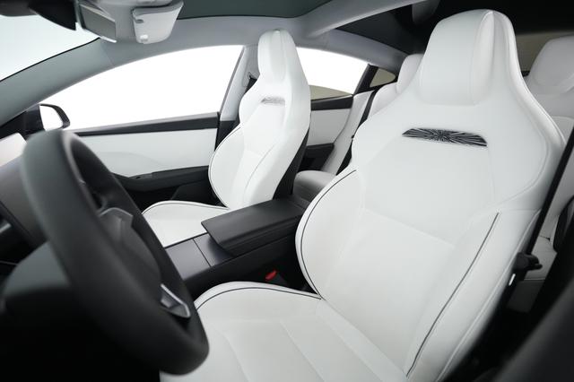 2025 Tesla Model 3 — photo 3 of 20