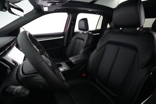 2025 Jeep Wagoneer S — photo 3 of 21