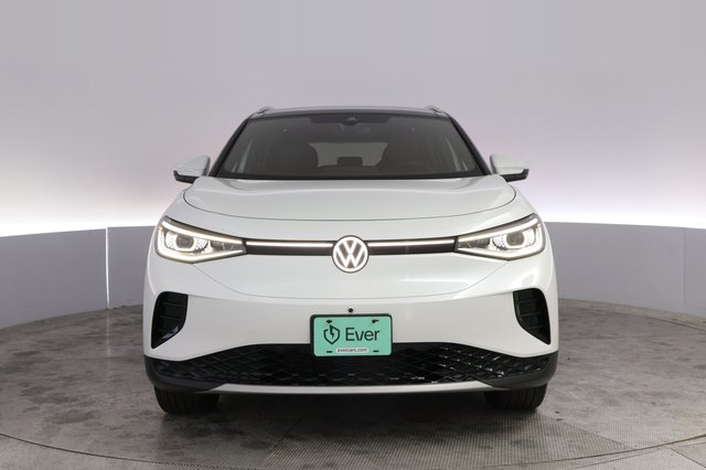 2023 Volkswagen ID.4 — photo 9 of 20