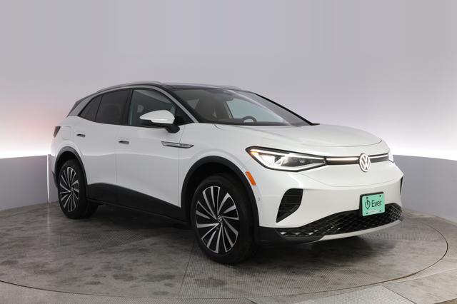 2023 Volkswagen ID.4 — photo 10 of 22