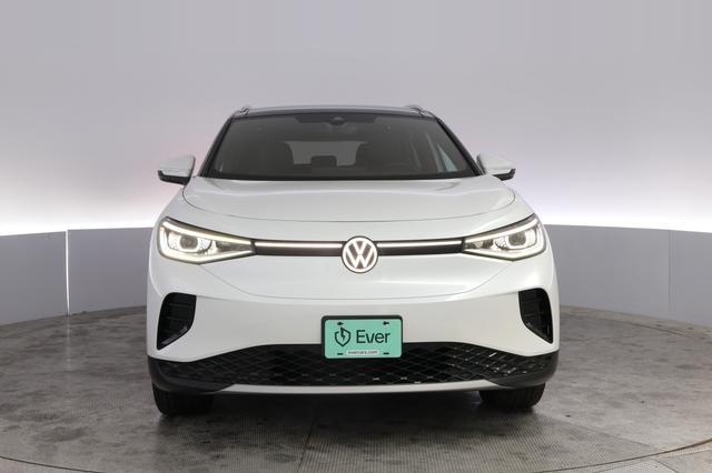 2023 Volkswagen ID.4 — photo 9 of 22