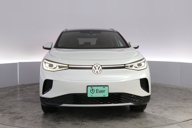 2023 Volkswagen ID.4 — photo 9 of 22