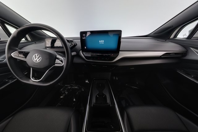 2023 Volkswagen ID.4 — photo 21 of 22