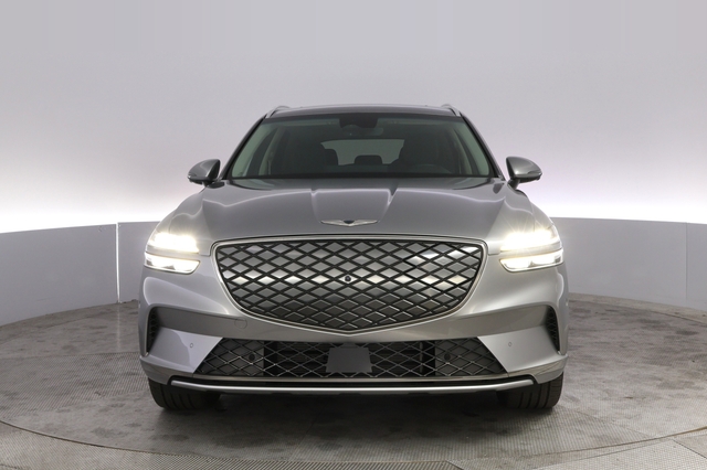 2023 Genesis Electrified GV70