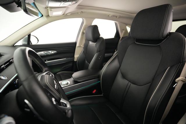 2023 Genesis Electrified GV70 — photo 3 of 21