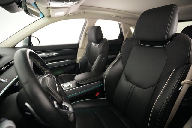 2023 Genesis Electrified GV70 — photo 3 of 21