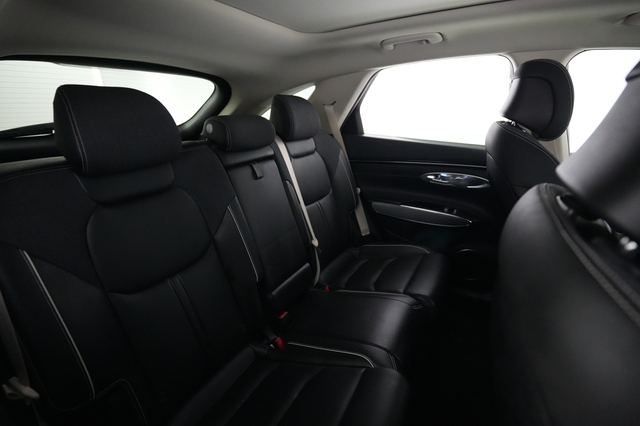 2023 Genesis Electrified GV70