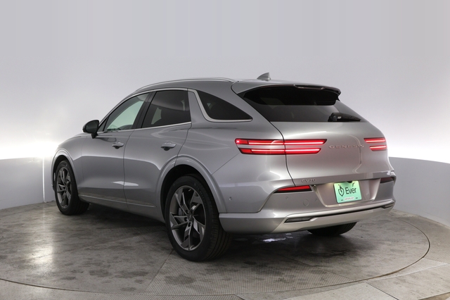 2023 Genesis Electrified GV70