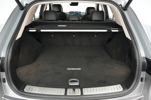 2023 Genesis Electrified GV70