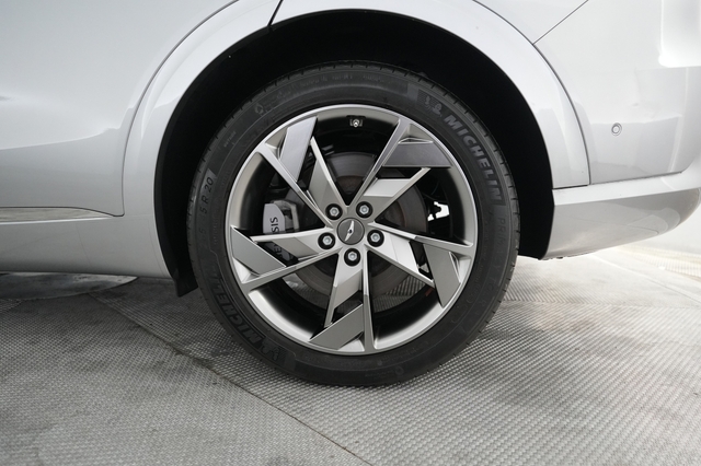 2023 Genesis Electrified GV70