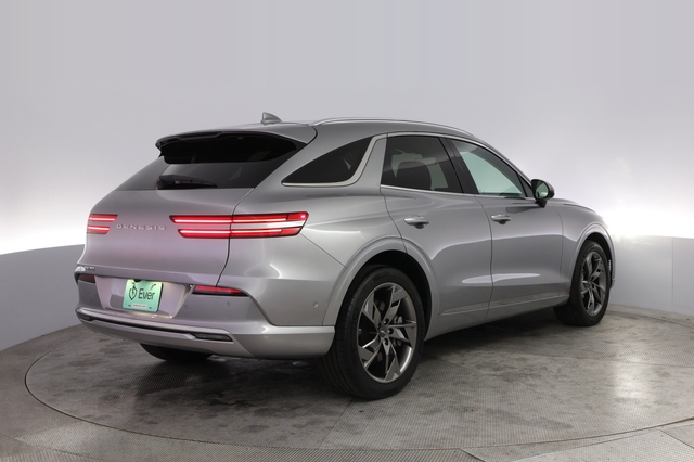 2023 Genesis Electrified GV70