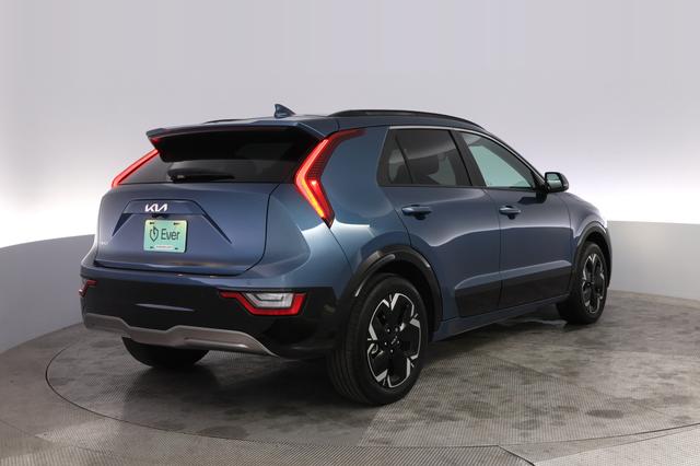 2023 Kia Niro EV — photo 2 of 21
