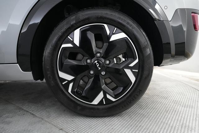 2023 Kia Niro EV — photo 7 of 21