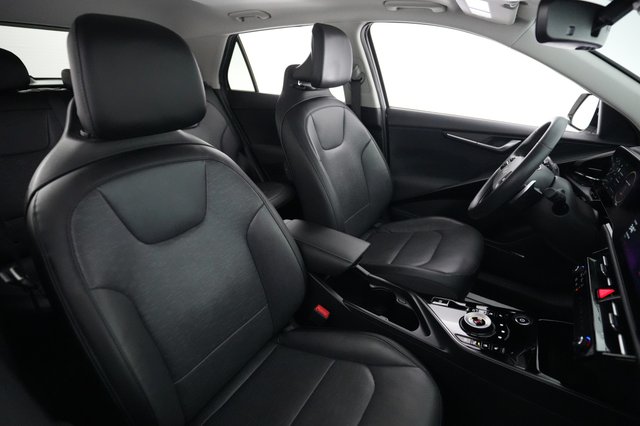 2023 Kia Niro EV — photo 18 of 21