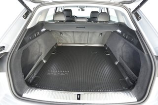 2023 Audi e-tron — photo 6 of 25