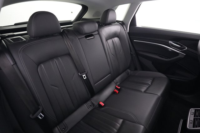 2023 Audi e-tron — photo 4 of 25
