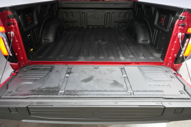 2024 Ford F-150 Lightning — photo 6 of 15