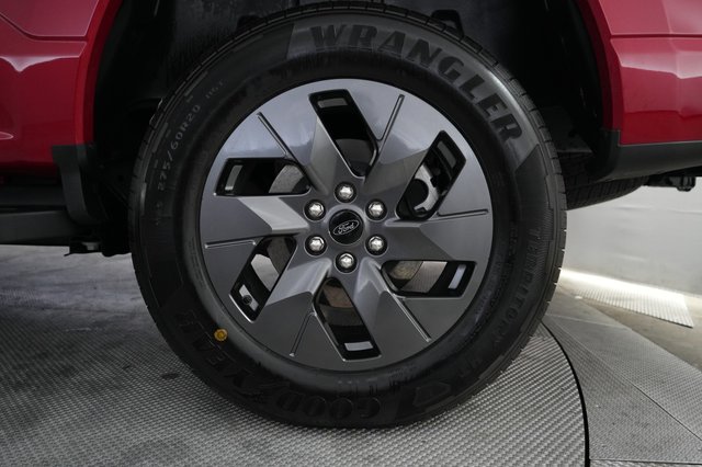 2024 Ford F-150 Lightning — photo 9 of 15