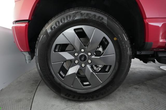 2024 Ford F-150 Lightning — photo 7 of 15
