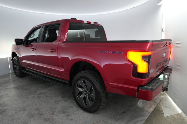 2024 Ford F-150 Lightning — photo 2 of 15