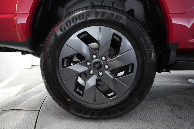 2024 Ford F-150 Lightning — photo 11 of 15