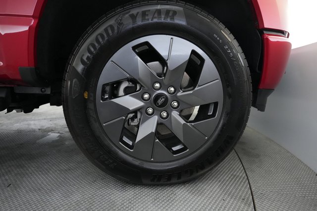 2024 Ford F-150 Lightning — photo 10 of 15