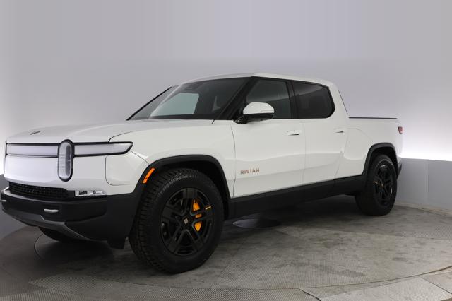 2024 Rivian R1T — VIN 7FCTGAAA9RN032980