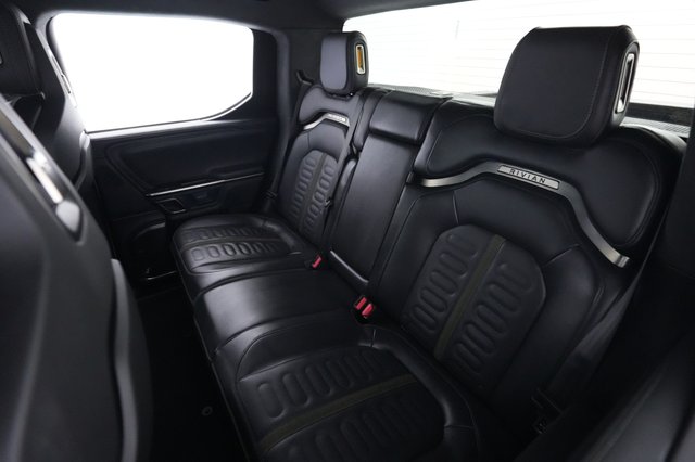 2024 Rivian R1T — photo 18 of 20